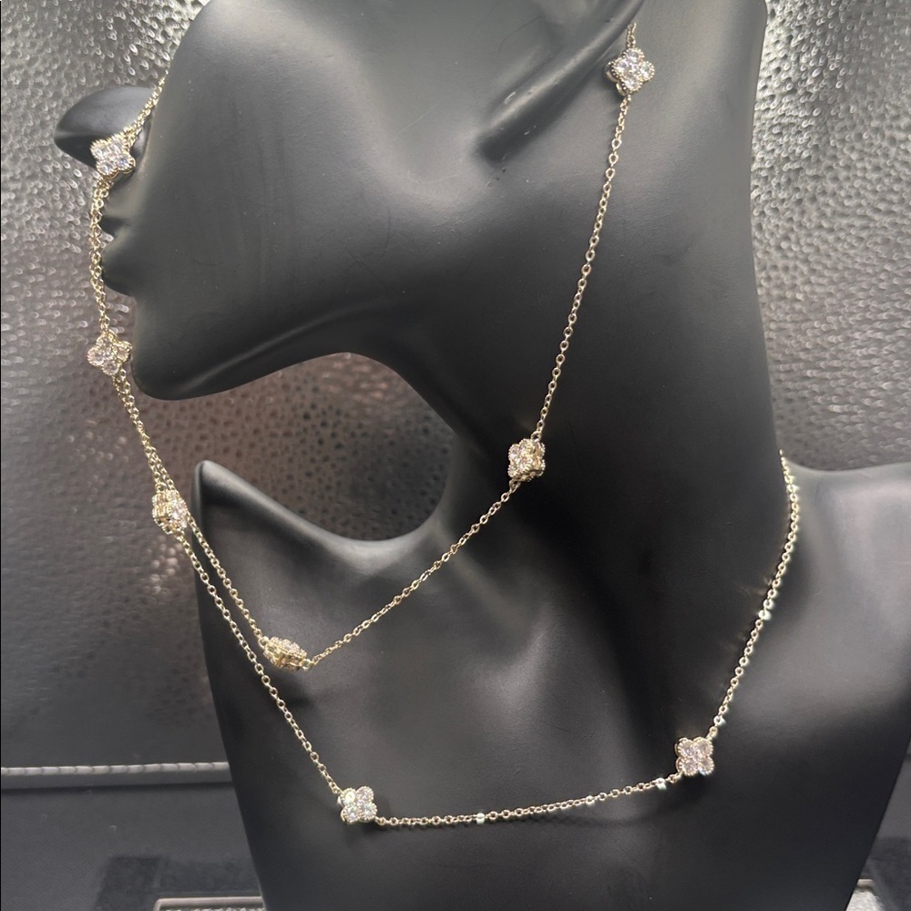 Elegant Gold Cz Flower Necklace